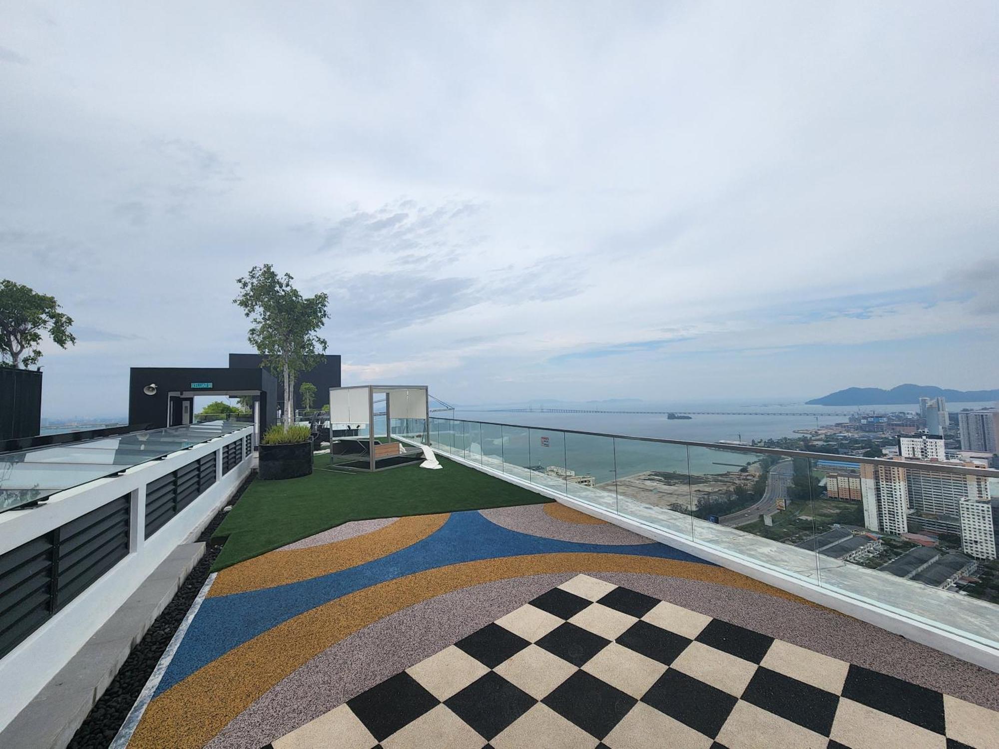 Urban Suites - Penang Jelutong Екстериор снимка